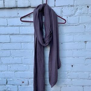 ✨Free Add-On✨ H&M Divided Knitted Scarf